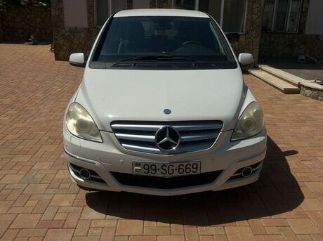 Mercedes B 170 2010