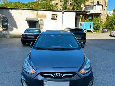 Hyundai Accent 2011