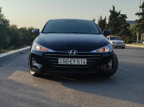 Hyundai Elantra 2020