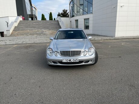 Mercedes E 240 2002