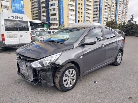 Hyundai Accent 2015