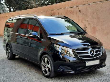 Mercedes V 220 2015