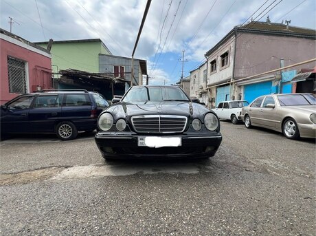 Mercedes E 320 2000