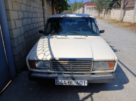 LADA (VAZ) 2107 2000