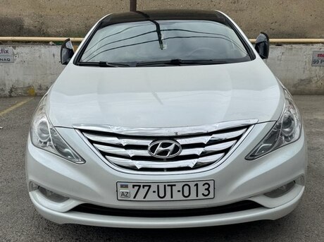 Hyundai Sonata 2010