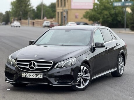 Mercedes E 220