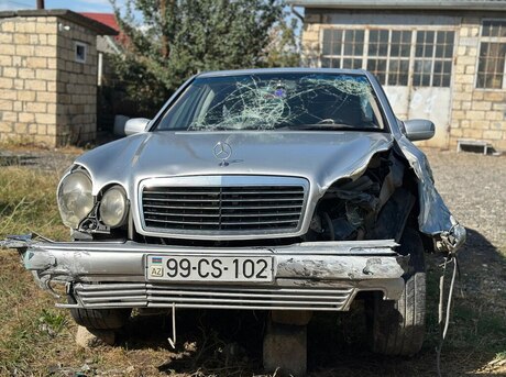 Mercedes E 280 1998