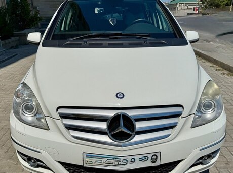 Mercedes B 180 2011
