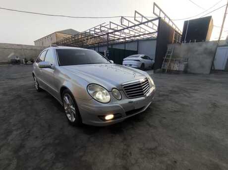 Mercedes E 220
