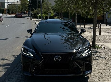 Lexus  2018