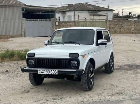 LADA (VAZ) Niva 2013
