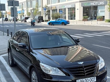 Hyundai Genesis 2011