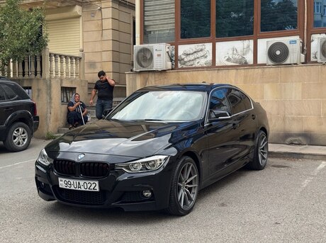 BMW 330 2016