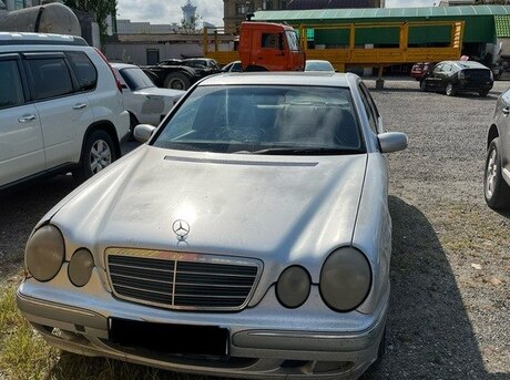 Mercedes E 280 2000