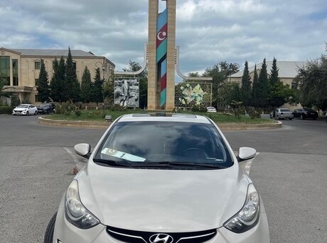 Hyundai Elantra 2013