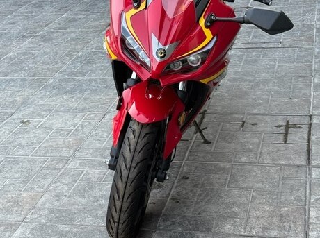 C.Moto CM400R-F8 2022