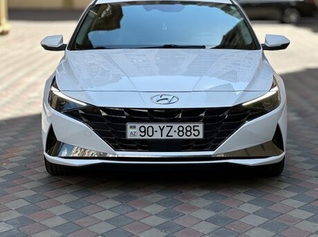 Hyundai Elantra 2021