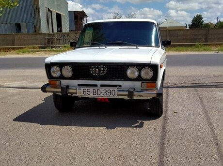 LADA (VAZ) 2106 1988