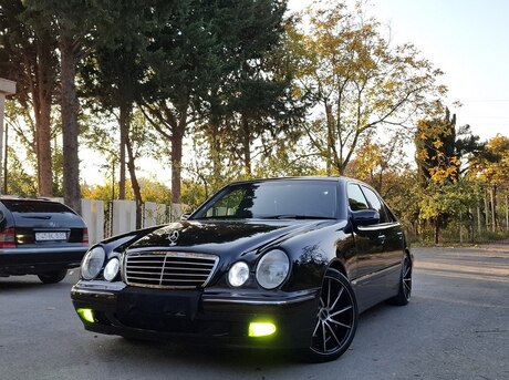 Mercedes E 320 2001