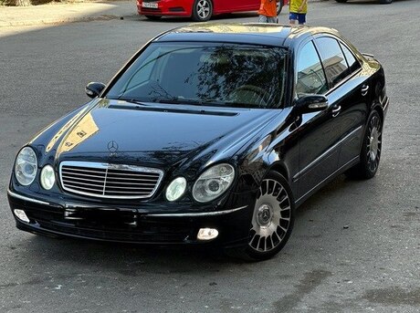 Mercedes E 240 2005