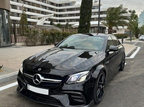Mercedes  2019