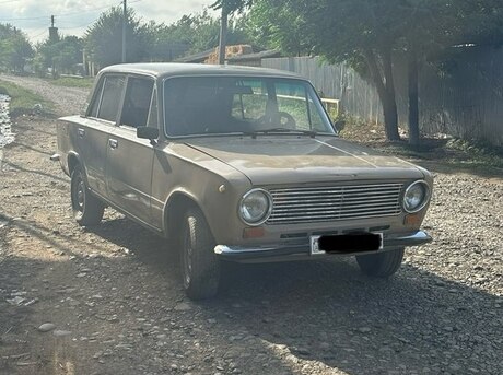 LADA (VAZ) 21011 1984