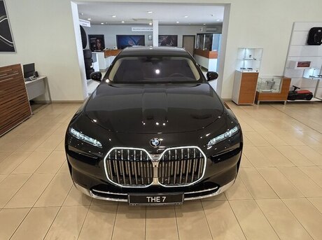 BMW 740 2025