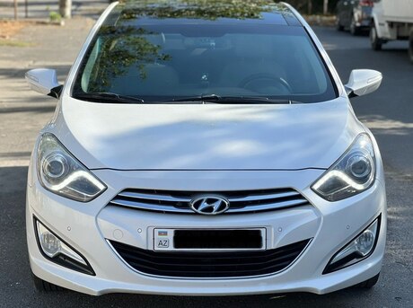 Hyundai i40 2011