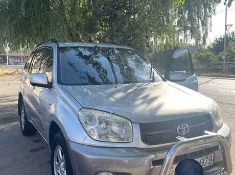 Toyota RAV4 2004