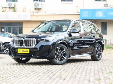 BMW iX1