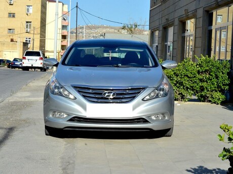 Hyundai Sonata 2010