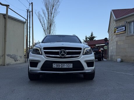 Mercedes  2014