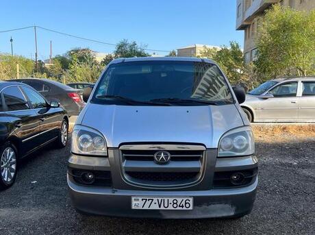 Hyundai H-1