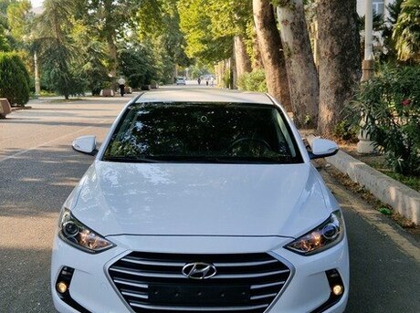 Hyundai Elantra 2016
