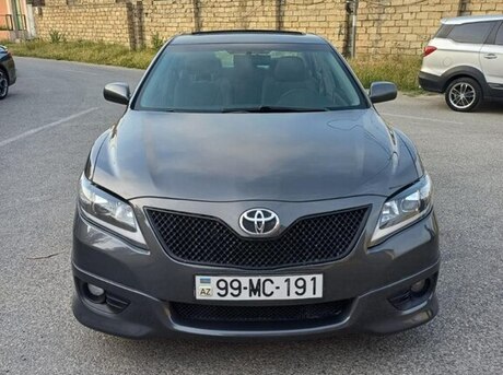 Toyota Camry 2011
