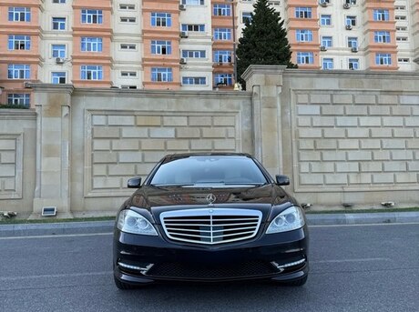Mercedes S 500 4MATIC 2010