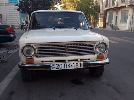 LADA (VAZ) 21011 1987