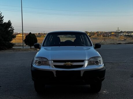 Chevrolet Niva 2011