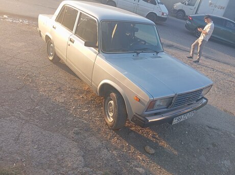 LADA (VAZ) 2107 2011