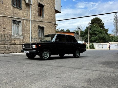 LADA (VAZ) 2107 2011