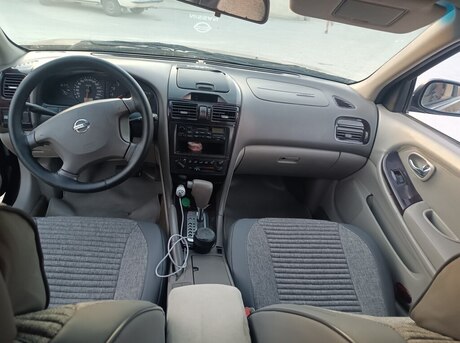 Nissan Maxima 2002