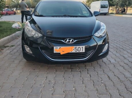 Hyundai Elantra 2012