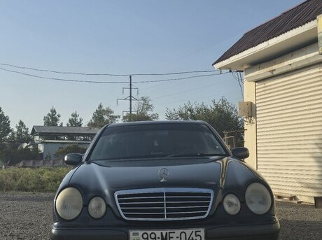 Mercedes E 320 2001