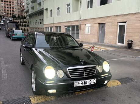 Mercedes E 220 2000
