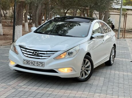 Hyundai Sonata 2011