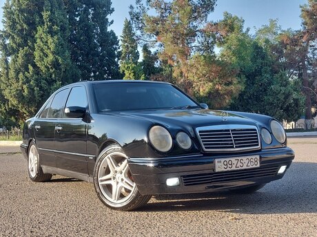 Mercedes E 240 1999