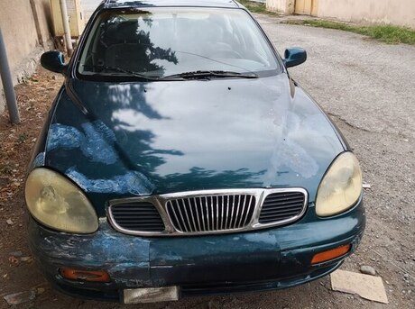 Daewoo Leganza 1998