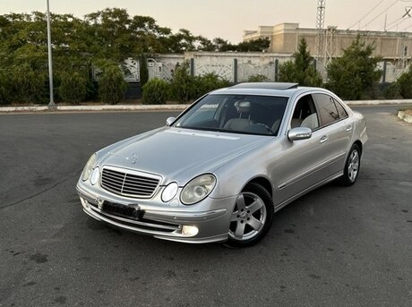 Mercedes E 270 2003