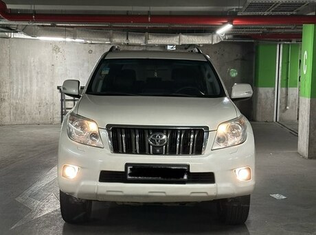 Toyota Land Cruiser Prado 2012
