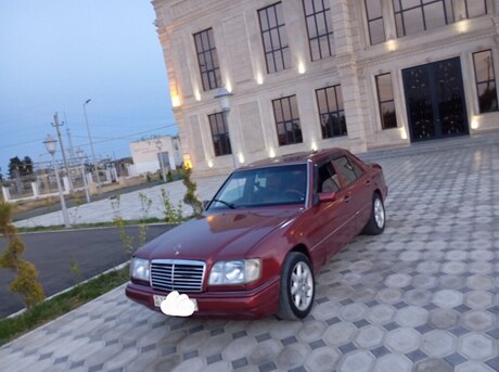 Mercedes E 220 1993